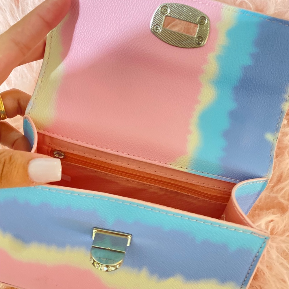Purse - Picture 3 of 4